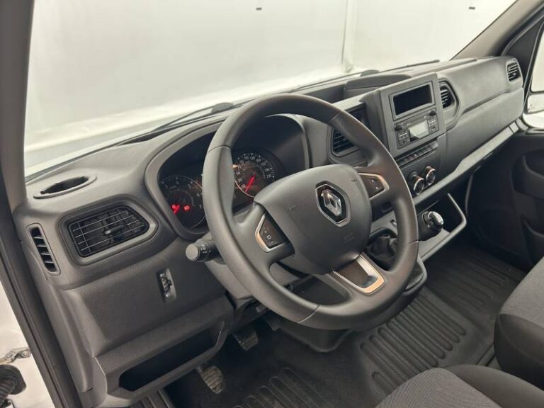 Renault Master FOURGON FGN TRAC F3500 BLUE DCI 135 CONFORT - Image 10 (July 7, 2026)
