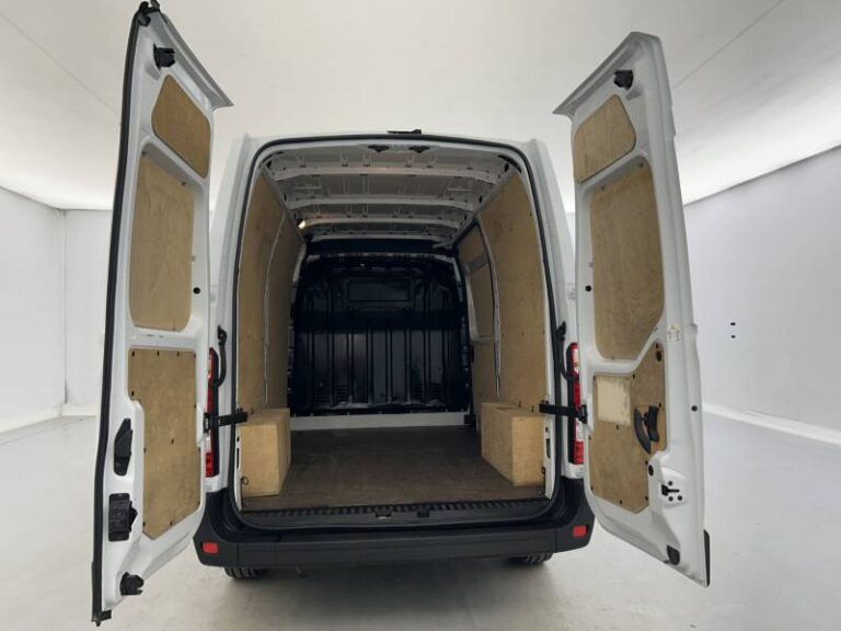 Renault Master FOURGON FGN TRAC F3500 BLUE DCI 135 CONFORT - Image 18 (July 7, 2026)