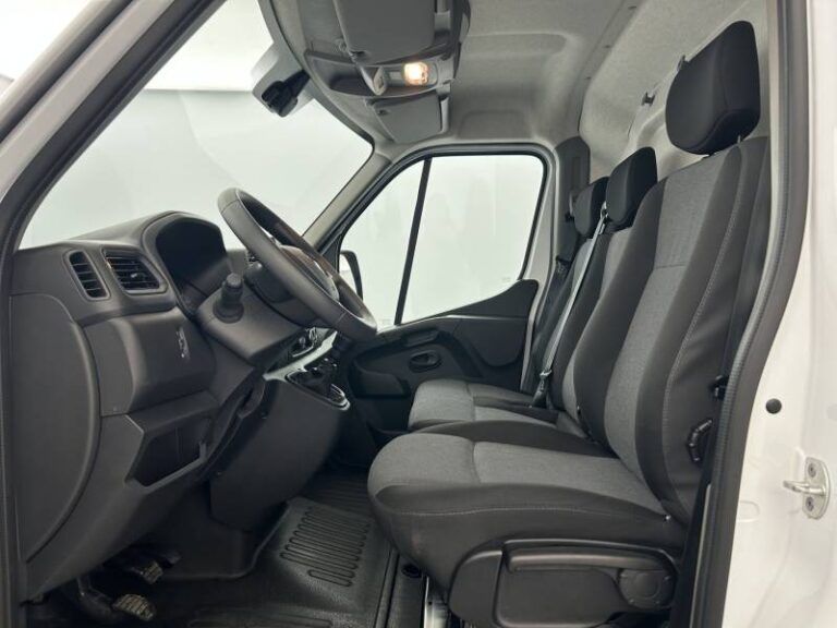Renault Master FOURGON FGN TRAC F3500 BLUE DCI 135 CONFORT - Image 09 (July 7, 2026)
