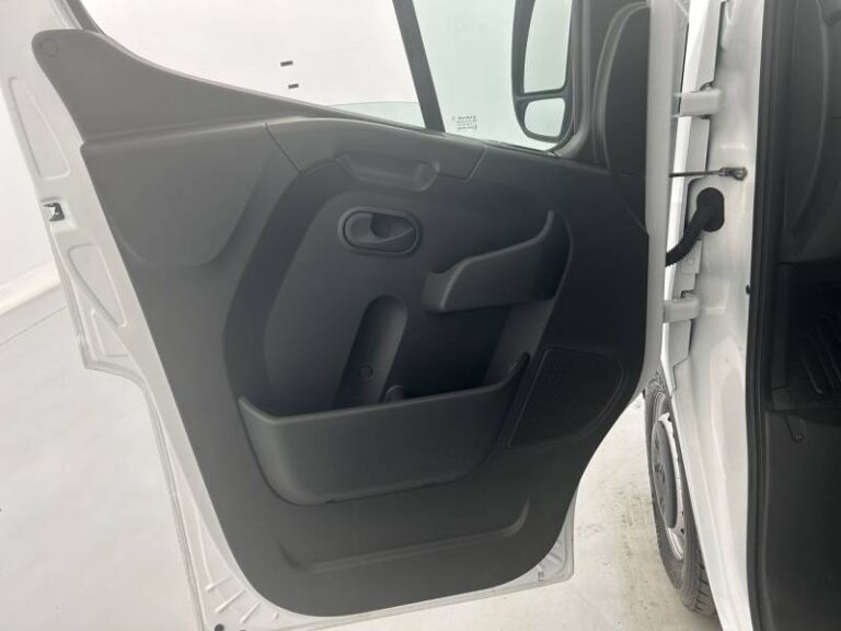 Renault Master FOURGON FGN TRAC F3500 BLUE DCI 135 CONFORT - Image 11 (July 7, 2026)