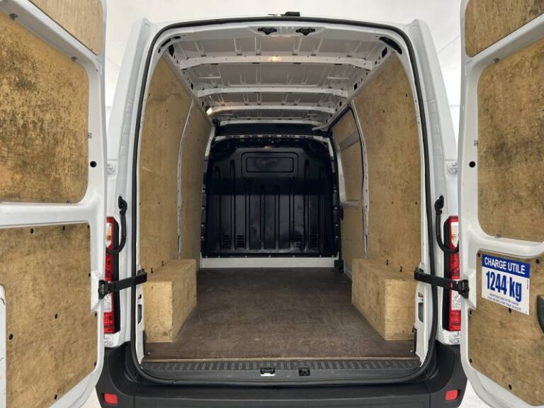 Renault Master FOURGON FGN TRAC F3500 BLUE DCI 135 CONFORT - Image 18 (July 7, 2026)