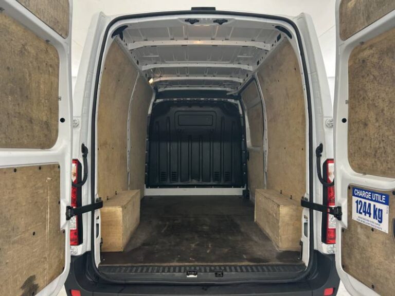 Renault Master FOURGON FGN TRAC F3500 BLUE DCI 135 CONFORT - Image 18 (July 7, 2026)