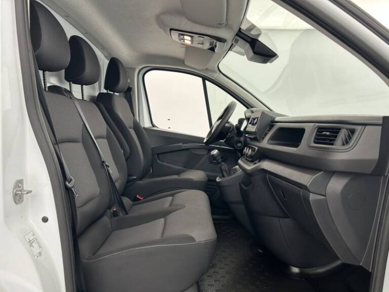 Renault Trafic FG BLUE DCI 130 3T GSR2 ADVANCE - Image 14 (July 7, 2026)