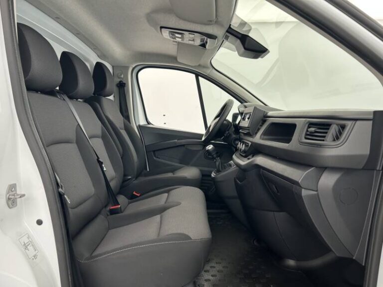 Renault Trafic FG BLUE DCI 130 3T GSR2 ADVANCE - Image 14 (July 7, 2026)
