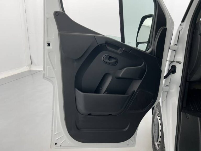 Renault Master FOURGON FGN TRAC F3500 BLUE DCI 135 CONFORT - Image 11 (July 7, 2026)