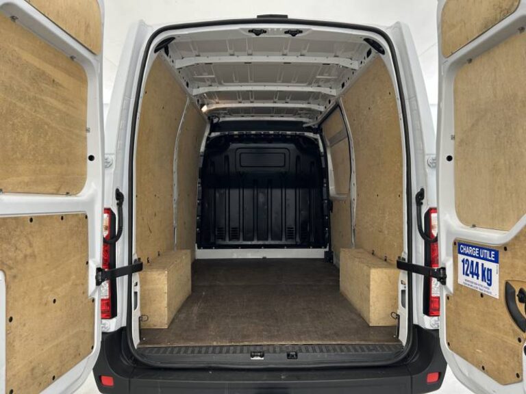 Renault Master FOURGON FGN TRAC F3500 BLUE DCI 135 CONFORT - Image 18 (July 7, 2026)