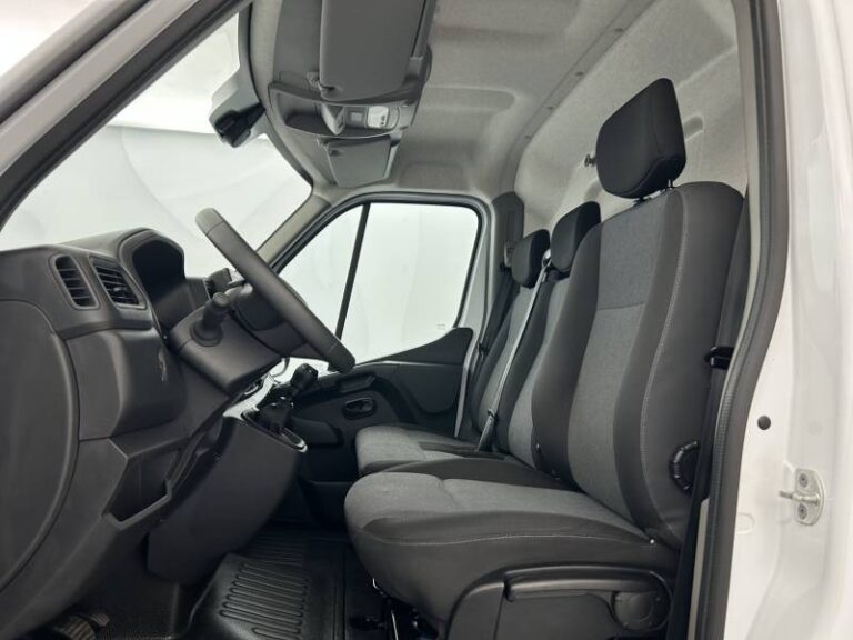 Renault Master FOURGON FGN TRAC F3500 BLUE DCI 135 CONFORT - Image 09 (July 7, 2026)