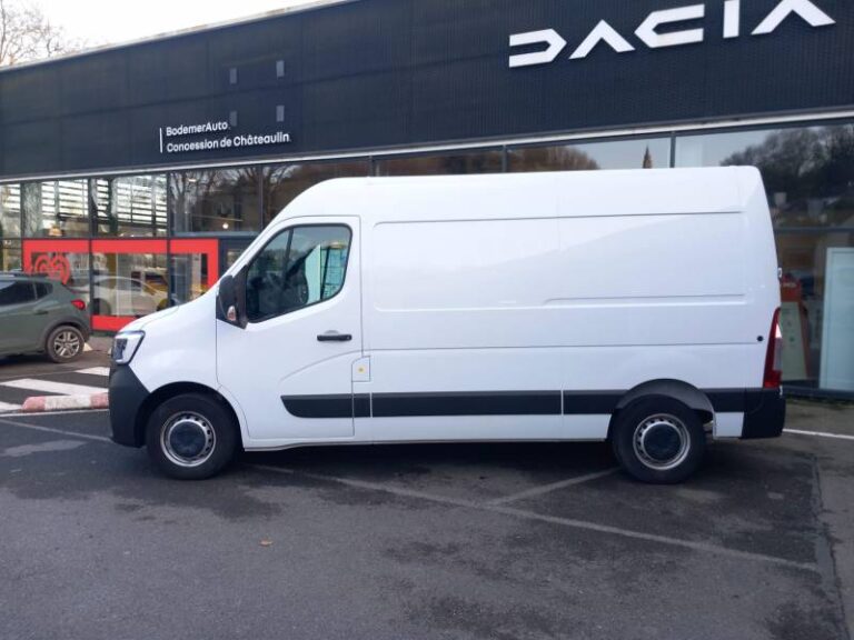 Renault Master FOURGON FGN TRAC F3500 BLUE DCI 135 CONFORT - Image 02 (July 7, 2026)