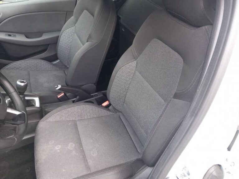 Renault Clio SOCIETE BLUE DCI 85 AIR NAV - Image 09 (July 7, 2026)