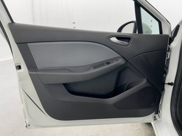 Renault Clio SOCIETE BLUE DCI 85 AIR NAV - Image 11 (July 7, 2026)