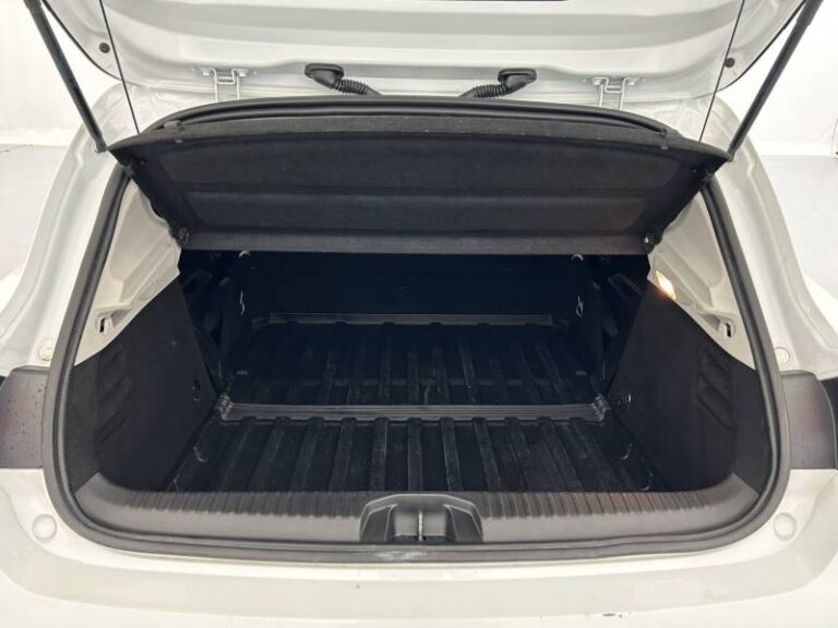 Renault Clio SOCIETE BLUE DCI 85 AIR NAV - Image 18 (July 7, 2026)