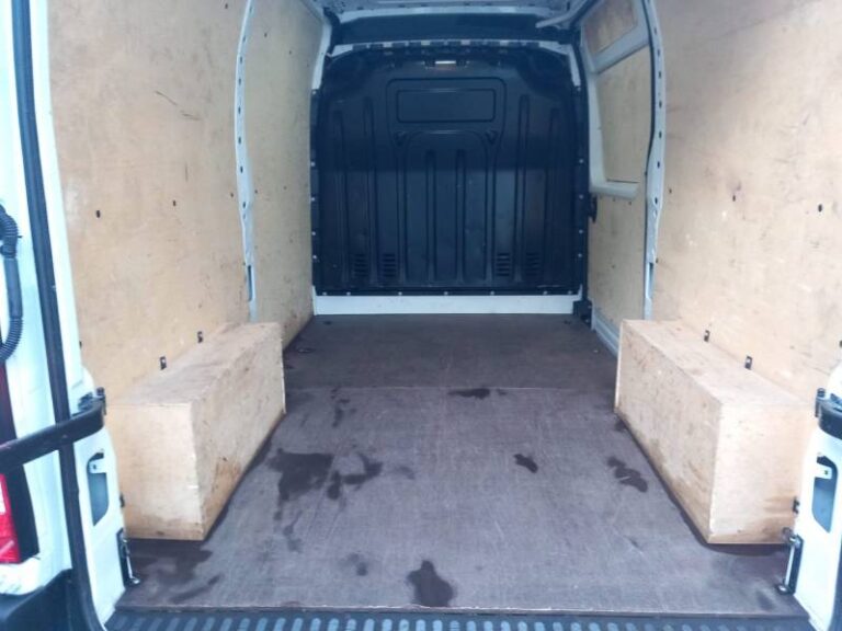 Renault Master FOURGON FGN TRAC F3500 BLUE DCI 135 CONFORT - Image 16 (July 7, 2026)