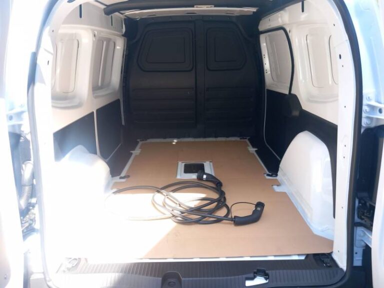 Renault Kangoo Van E-TECH ELECTRIQUE FG TOLE L2 AC11 GSR2 ADVANCE - Image 15 (July 7, 2026)