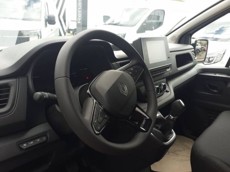 Renault Trafic E-TECH ELECTRIQUE FGN 3T AC22 ADVANCE - Image 10 (July 7, 2026)