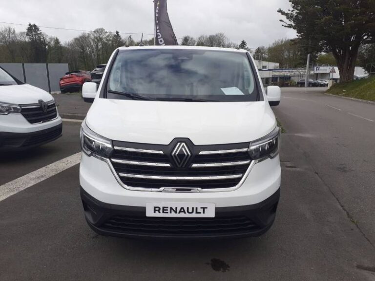 Renault Trafic E-TECH ELECTRIQUE FGN 3T AC22 ADVANCE - Image 08 (July 7, 2026)