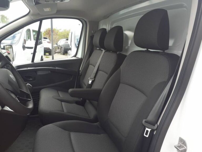Renault Trafic E-TECH ELECTRIQUE FGN 3T AC22 ADVANCE - Image 09 (July 7, 2026)