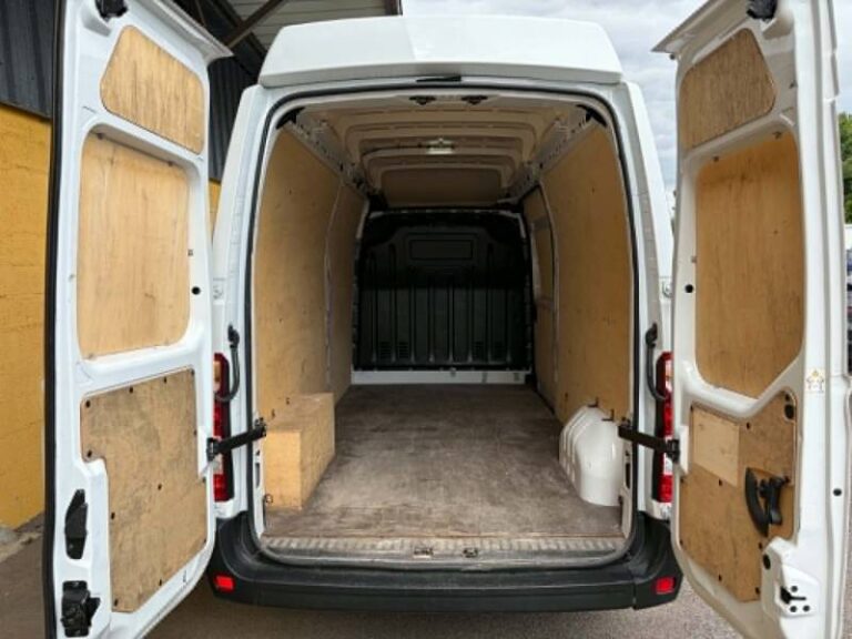 Renault Master FOURGON FGN TRAC F3500 BLUE DCI 135 CONFORT - Image 11 (July 7, 2026)