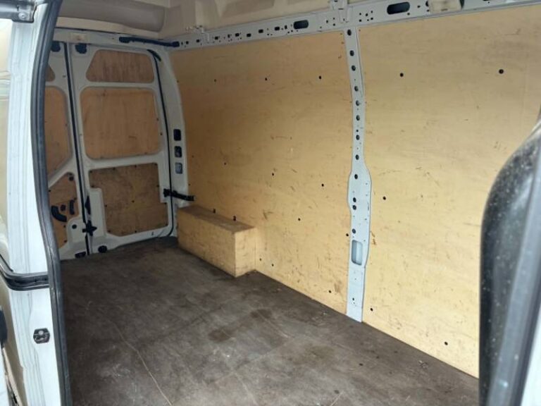 Renault Master FOURGON FGN TRAC F3500 BLUE DCI 135 CONFORT - Image 20 (July 7, 2026)