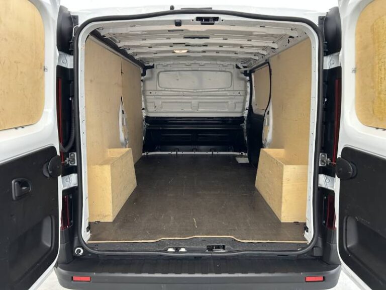 Renault Trafic FGN 3000 KG BLUE DCI 130 CONFORT - Image 18 (July 7, 2026)