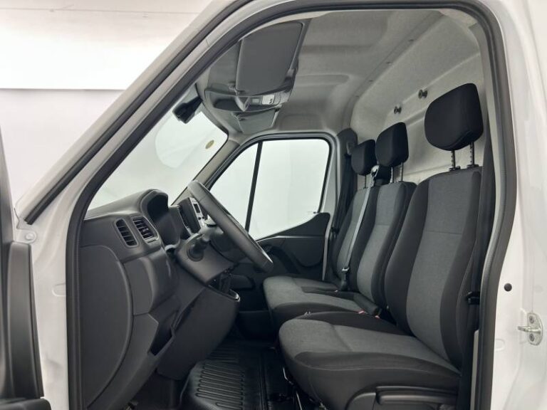 Renault Master FOURGON FGN TRAC F3500 BLUE DCI 135 CONFORT - Image 09 (July 7, 2026)