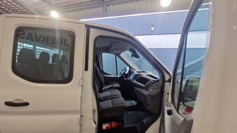 Ford Transit DOUBLE CABINE L4 TREND 2.0 Ecoblue 170 + BENNE - Image 09 (July 7, 2026)