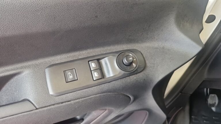 Citroën Berlingo VAN XL 950 PURETECH 110 SS CLUB - Image 15 (July 7, 2026)
