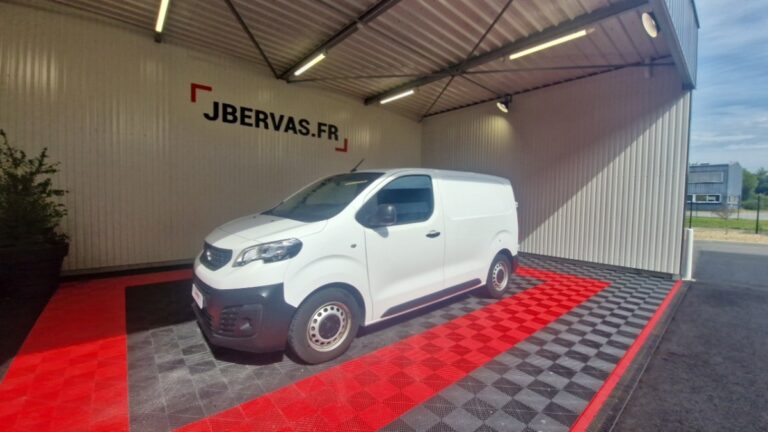 Peugeot Expert 1.5 BLUEHDI 120 S&S COMPACT PREMIUM - Image 01 (July 7, 2026)