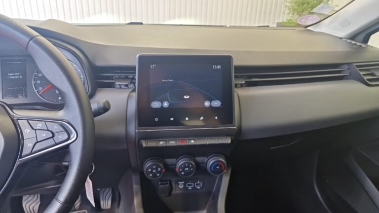 Renault Clio V SOCIETE TCE 90 – 21N AIR NAV - Image 18 (July 7, 2026)