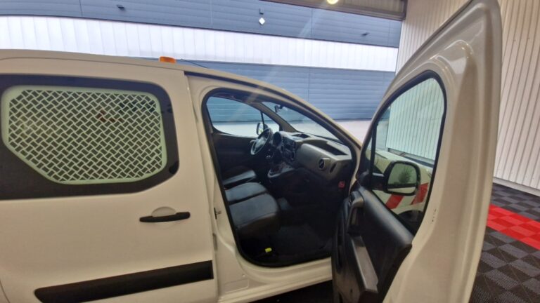 Citroën Berlingo BlueHDi 100 Club M - Image 09 (July 7, 2026)