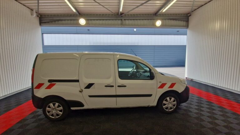 Renault Kangoo Express Maxi Grand Volume ExtraRLink Blue dCi 95 - Image 04 (July 7, 2026)