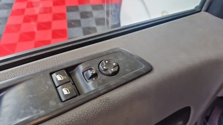 Peugeot Expert tole long 2.0 bluehdi 120 ss asphalt - Image 16 (July 7, 2026)