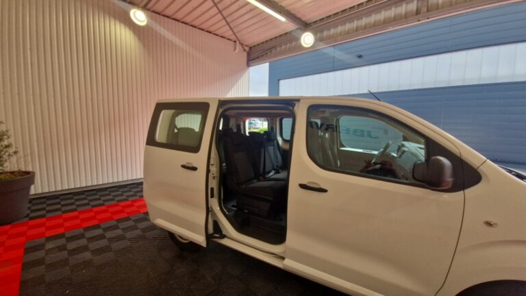 Opel Vivaro COMBI L1 1.5 DIESEL 120 CH - Image 11 (July 7, 2026)