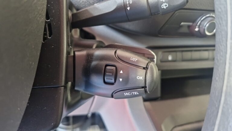 Opel Vivaro COMBI L1 1.5 DIESEL 120 CH - Image 19 (July 7, 2026)