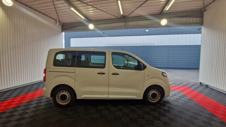 Opel Vivaro COMBI L1 1.5 DIESEL 120 CH - Image 04 (July 7, 2026)
