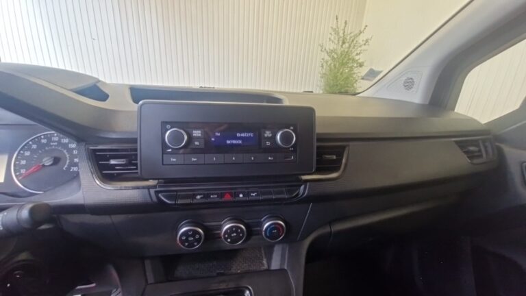 Renault Kangoo Van L1 TCE 130 GRAND CONFORT - Image 11 (July 7, 2026)