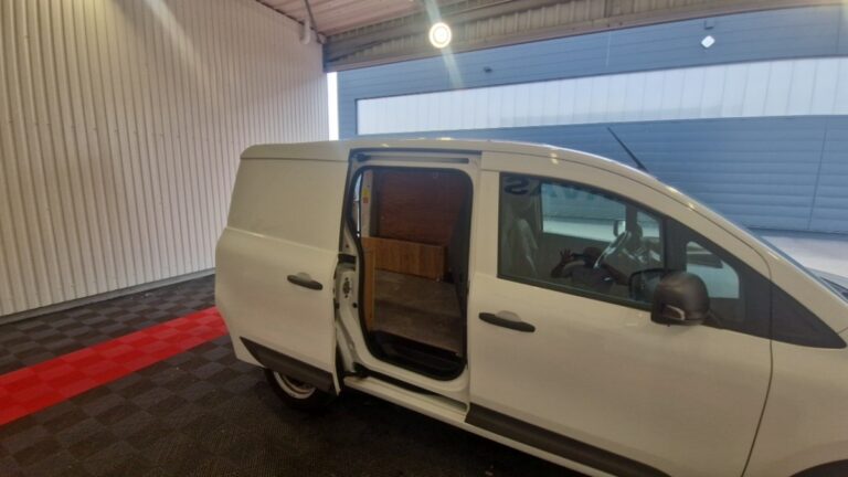 Renault Kangoo Van L1 TCE 130 GRAND CONFORT - Image 12 (July 7, 2026)