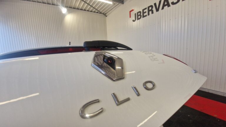 Renault Clio V societe Business E-TECH 140 - Image 15 (July 7, 2026)
