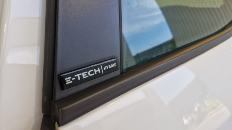 Renault Clio V societe Business E-TECH 140 - Image 18 (July 7, 2026)