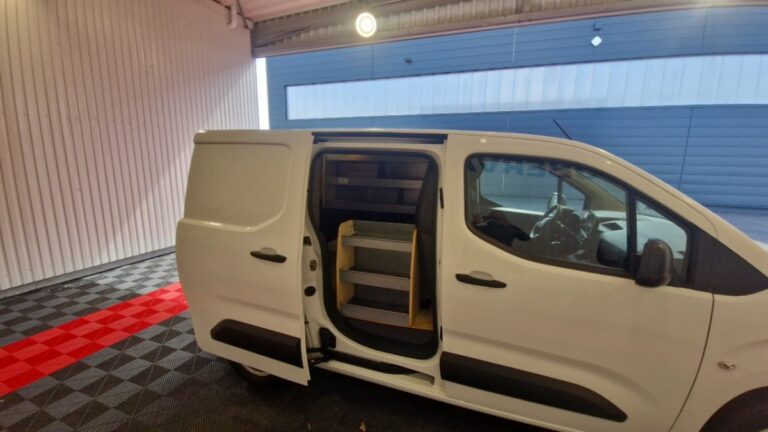 Citroën Berlingo Van Taille M 650 BlueHDi 100 S&S Club - Image 12 (July 7, 2026)