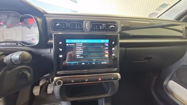 Citroën C3 Société PureTech 83 S&S Feel Nav - Image 11 (July 7, 2026)