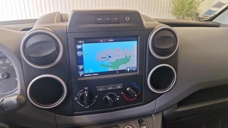 Peugeot Partner VTI 98 STANDARD PRO - Image 17 (July 7, 2026)
