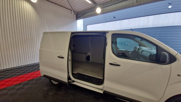 Peugeot Expert tole standard 2.0 bluehdi 120 ss premium - Image 12 (July 7, 2026)
