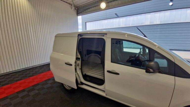 Renault Kangoo Van L1 advance Blue dCi 95 - Image 12 (July 7, 2026)