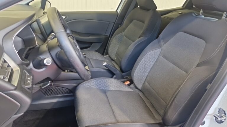 Renault Clio V SOCIETE SCE 75 – 20 AIR NAV - Image 10 (July 7, 2026)