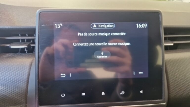 Renault Clio V SOCIETE SCE 75 – 20 AIR NAV - Image 17 (July 7, 2026)