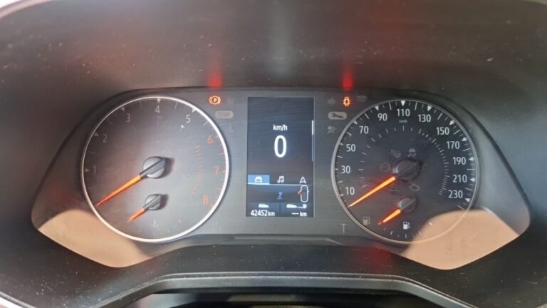 Renault Clio V SOCIETE SCE 75 – 20 AIR NAV - Image 20 (July 7, 2026)