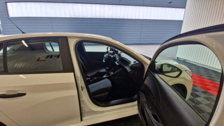Peugeot 208 affaire BLUEHDI 100 SS PREMIUM PACK - Image 09 (July 7, 2026)