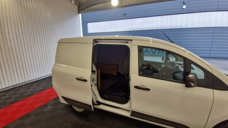 Renault Kangoo Van Gd Confort – Blue dCi 95 - Image 12 (July 7, 2026)
