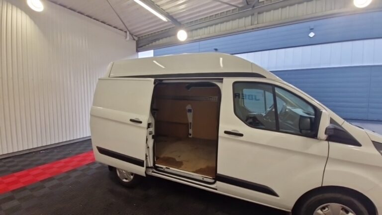 Ford Transit Custom 300 2.0 ECOBLUE 105 TREND BUSINESS - Image 12 (July 7, 2026)