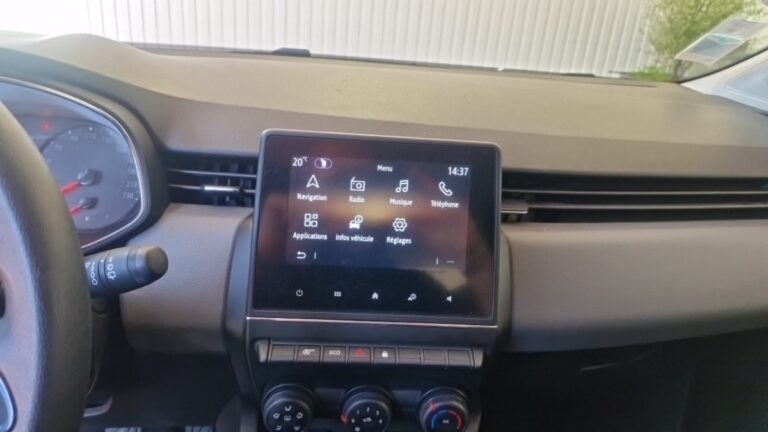 Renault Clio V SOCIETE TCE 90 – 21 AIR NAV - Image 18 (July 7, 2026)